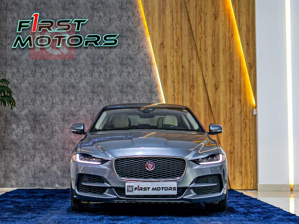 Jaguar XE